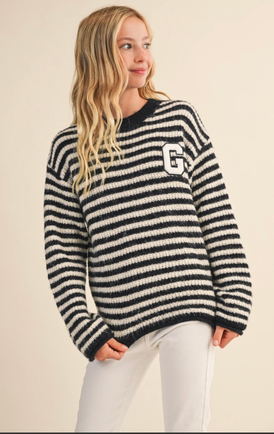 GA Tween Sweater Black/white