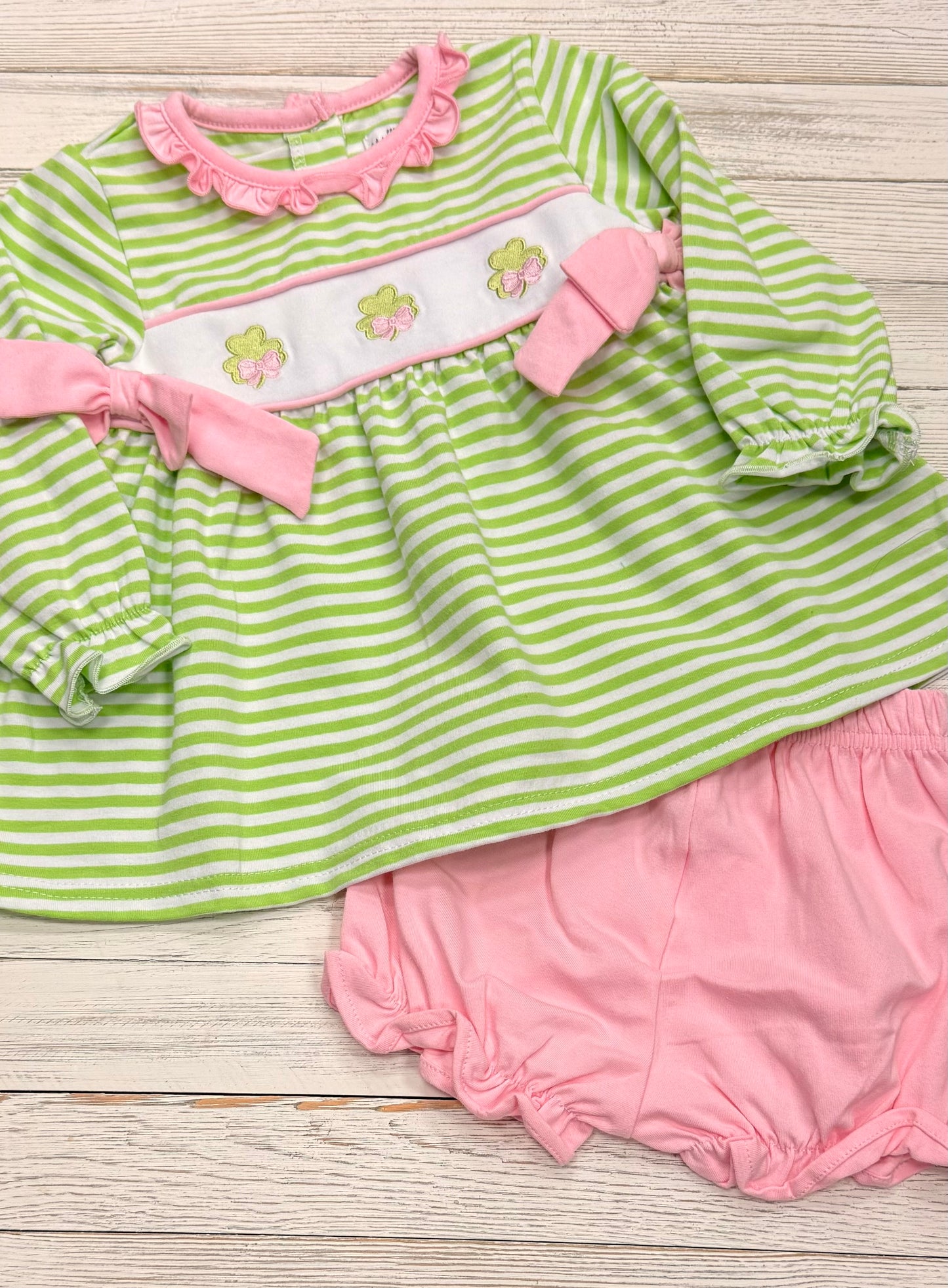 Pink St. Patrick's Clover Applique Seersucker Bloomer Set