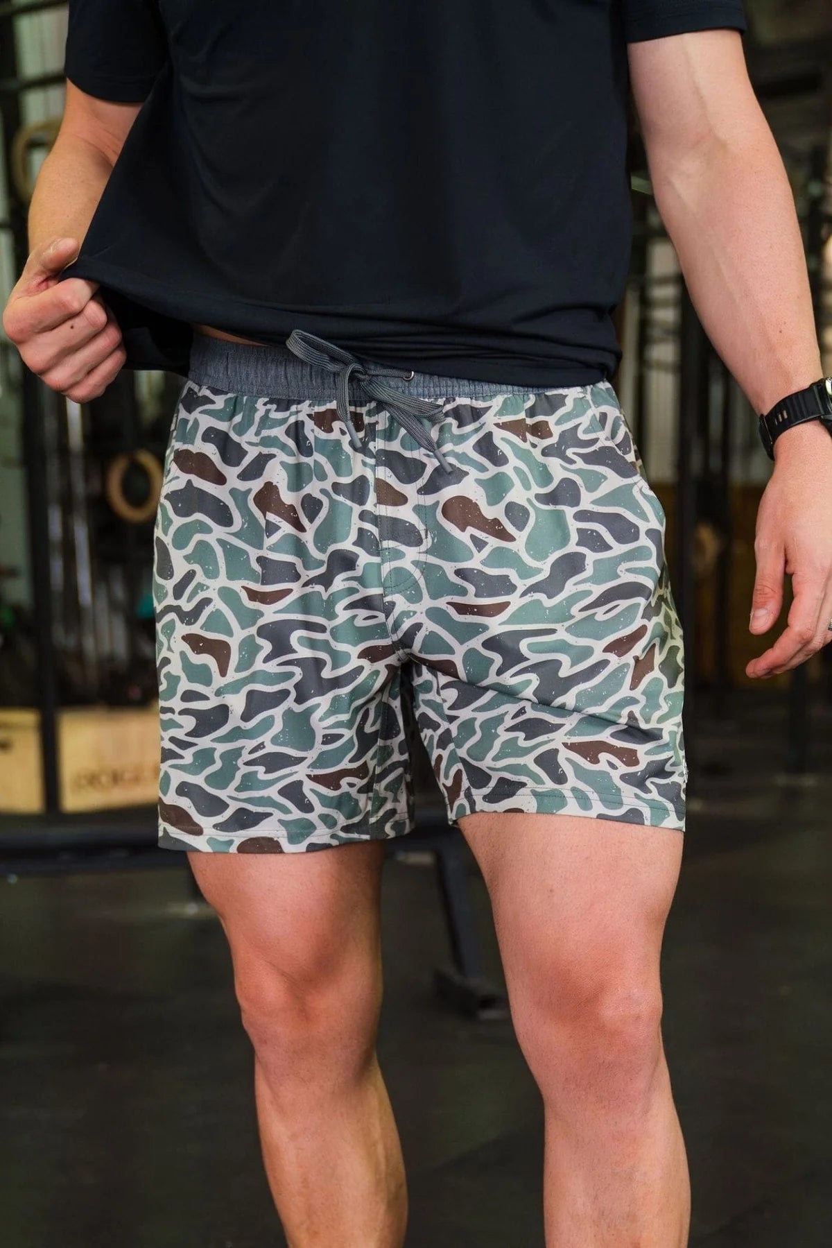 Burlebo Retro Duck 5.5" Athletic Shorts
