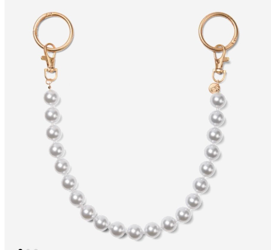 Bogg’d & Charmed Chains String of Pearls