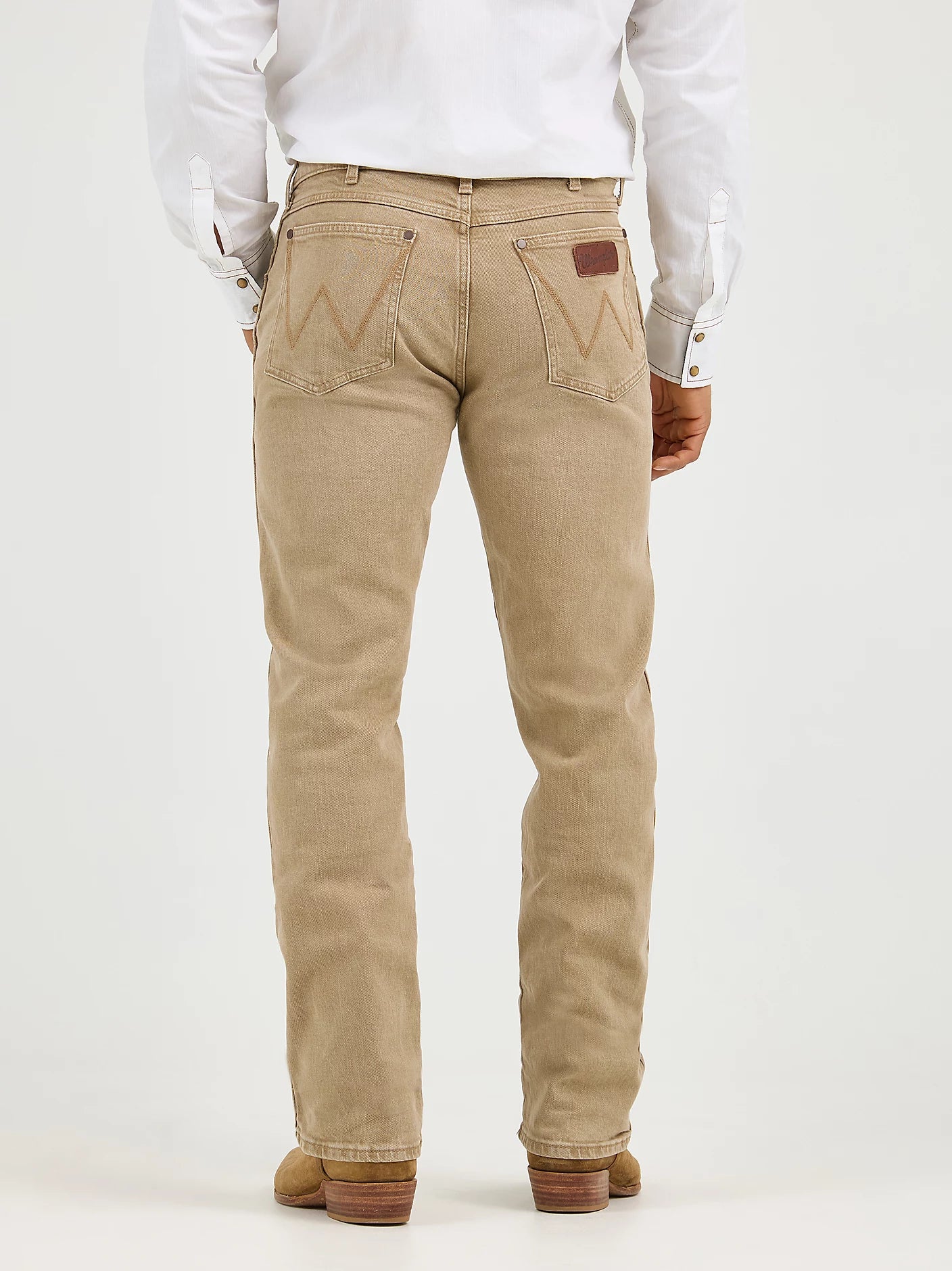Wrangler Retro Slim Straight Pants in Saddle
