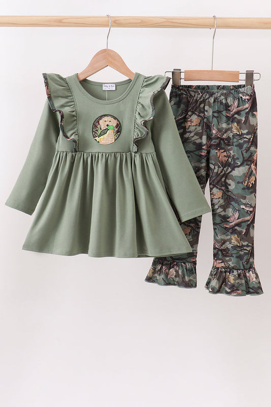 Camouflage Dog Hunting Applique Ruffle 2pc
