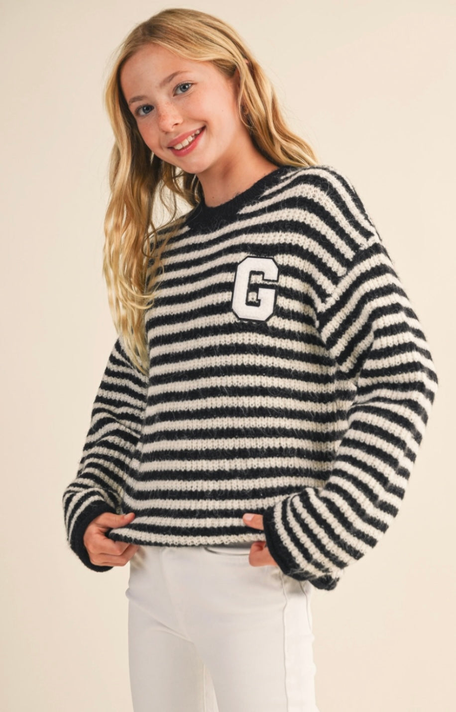 GA Tween Sweater Black/white