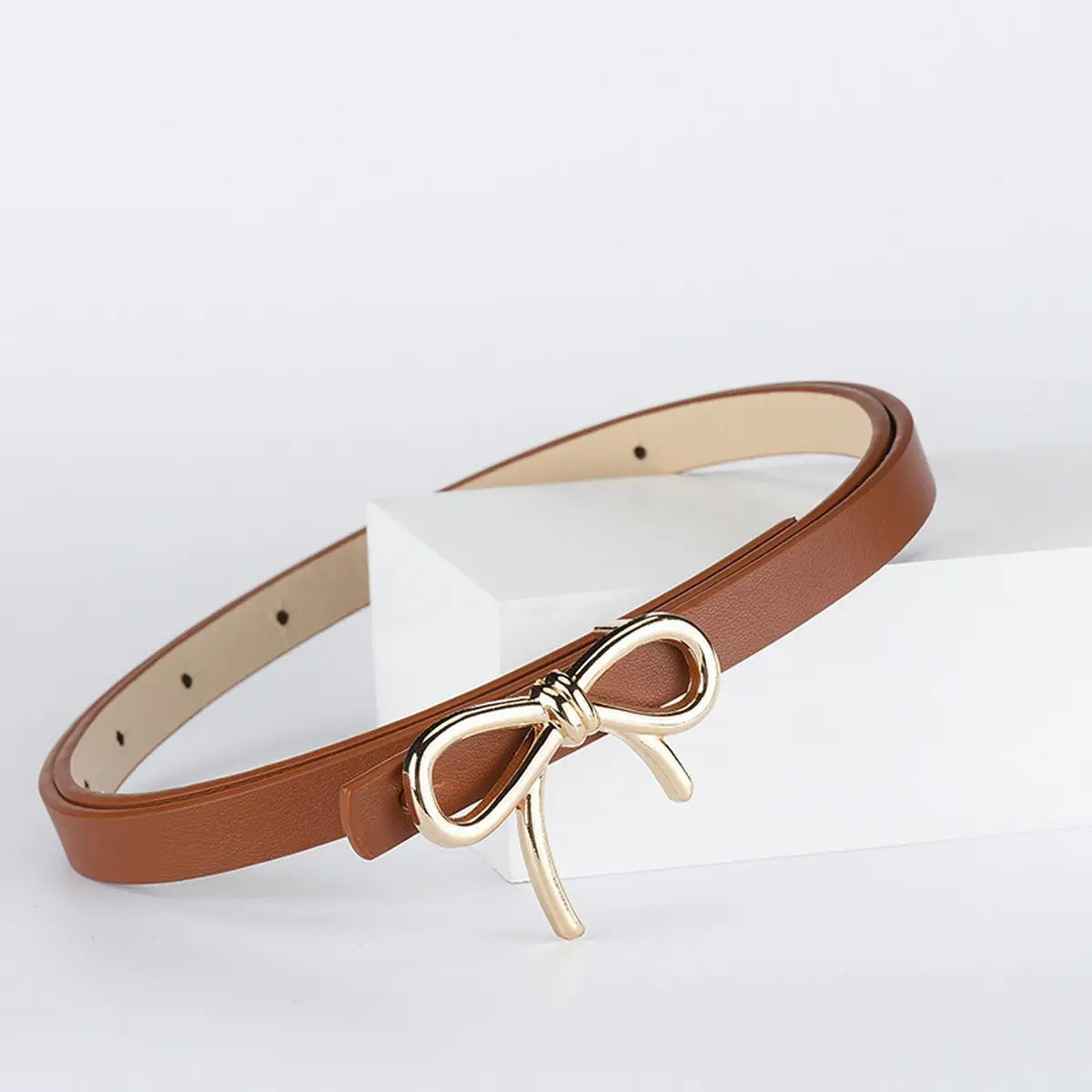 Bow Leather Skinny Belt in Camel