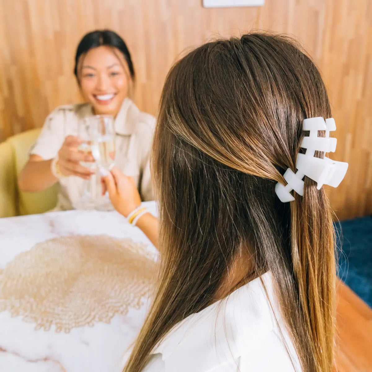 Teletie Classic Coconut White Medium Claw Hair Clip