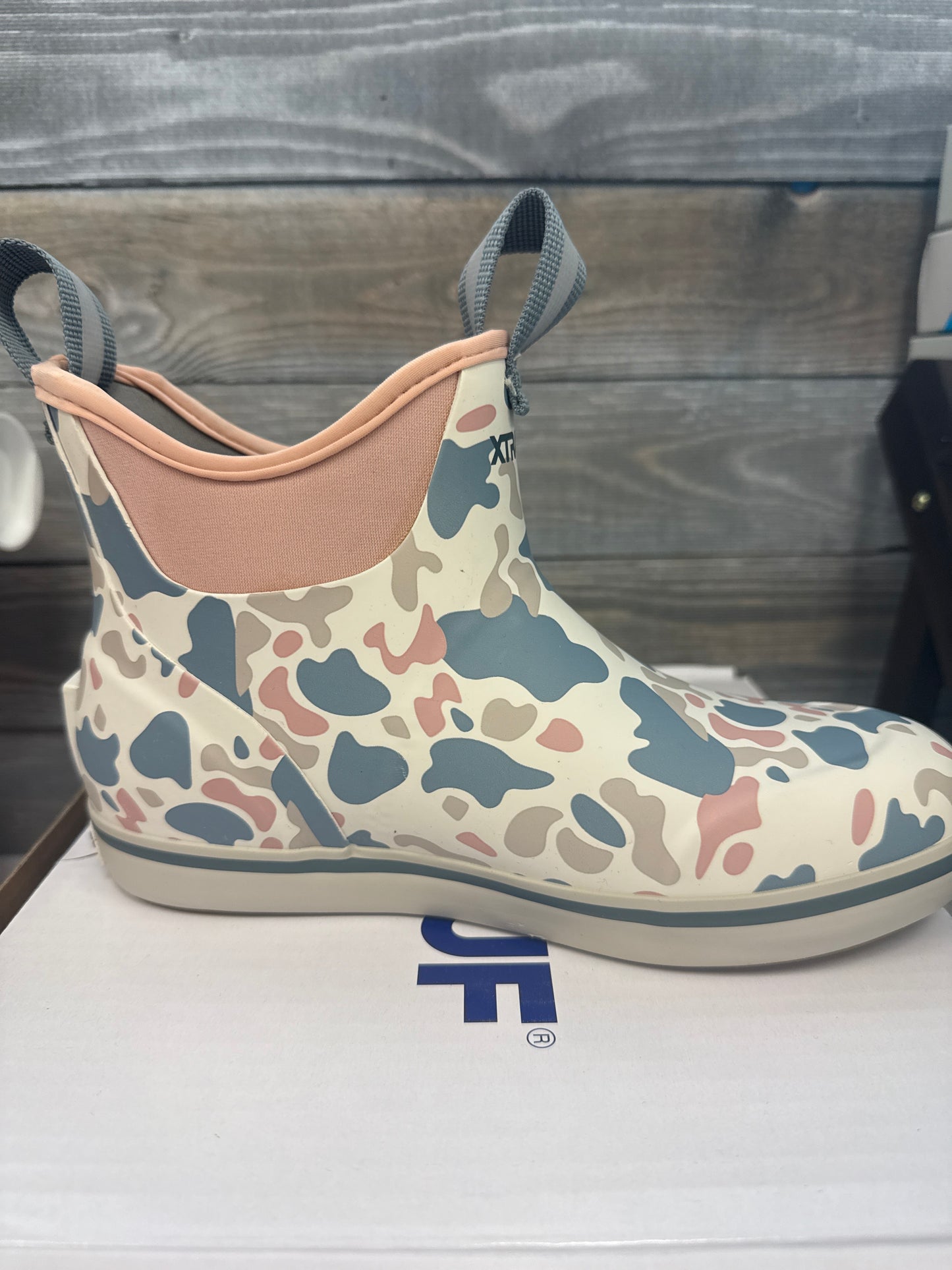 XTRATUF Women’s Ivory Duck Camo Boots