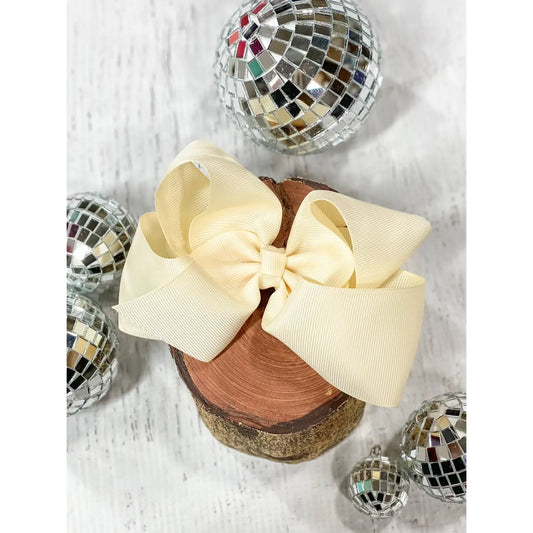 Ivory Classic Hairbow 4.5