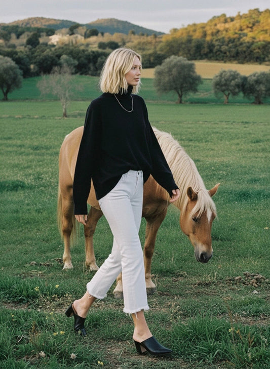 Vervet by Flying Monkey White Frayed Hem Crop Jeans