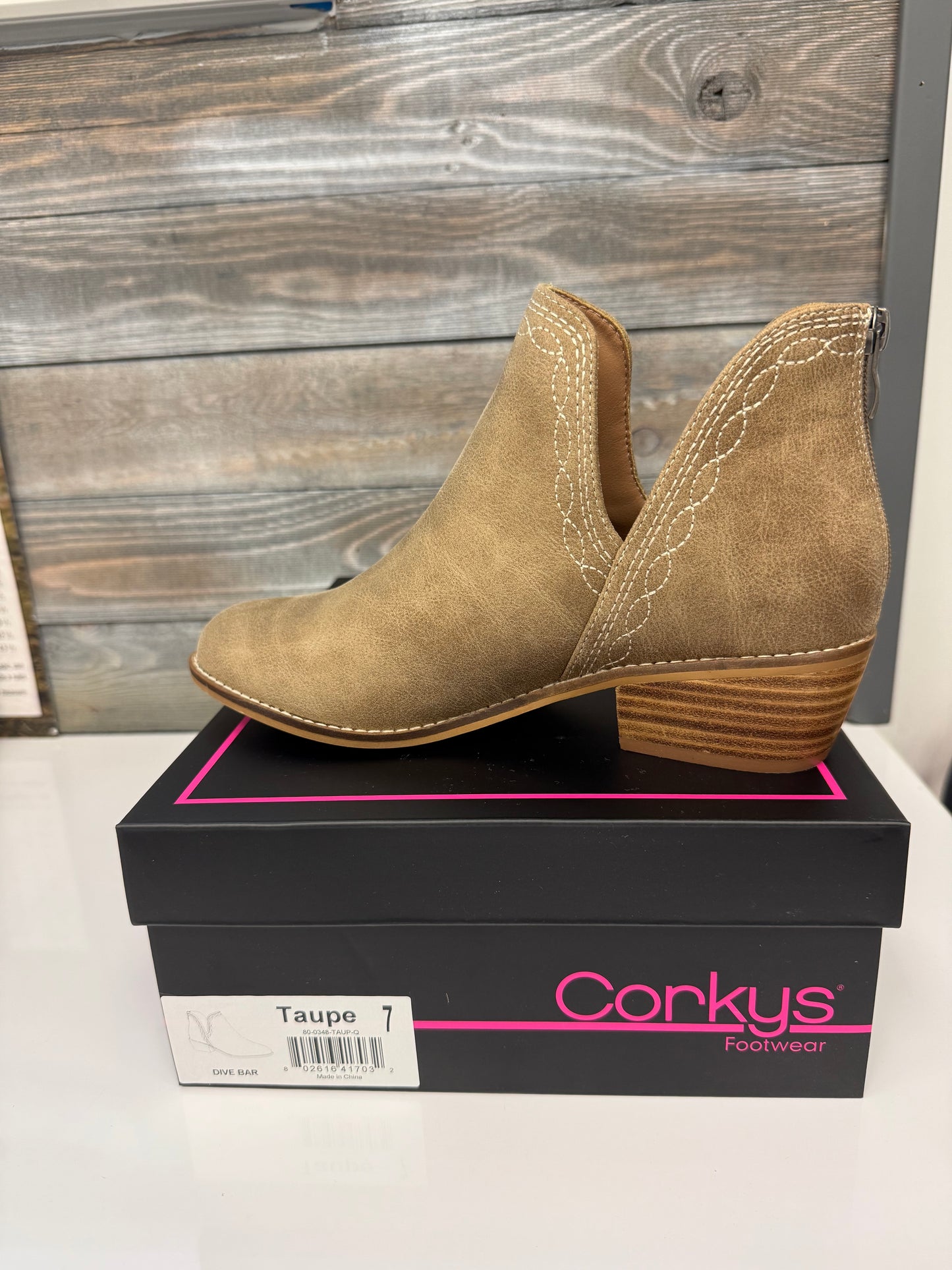 Corkys Dive Bar Boots