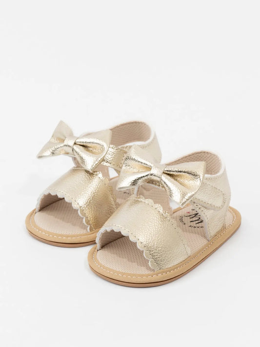 Scalloped Bow Baby Sandals in Gold