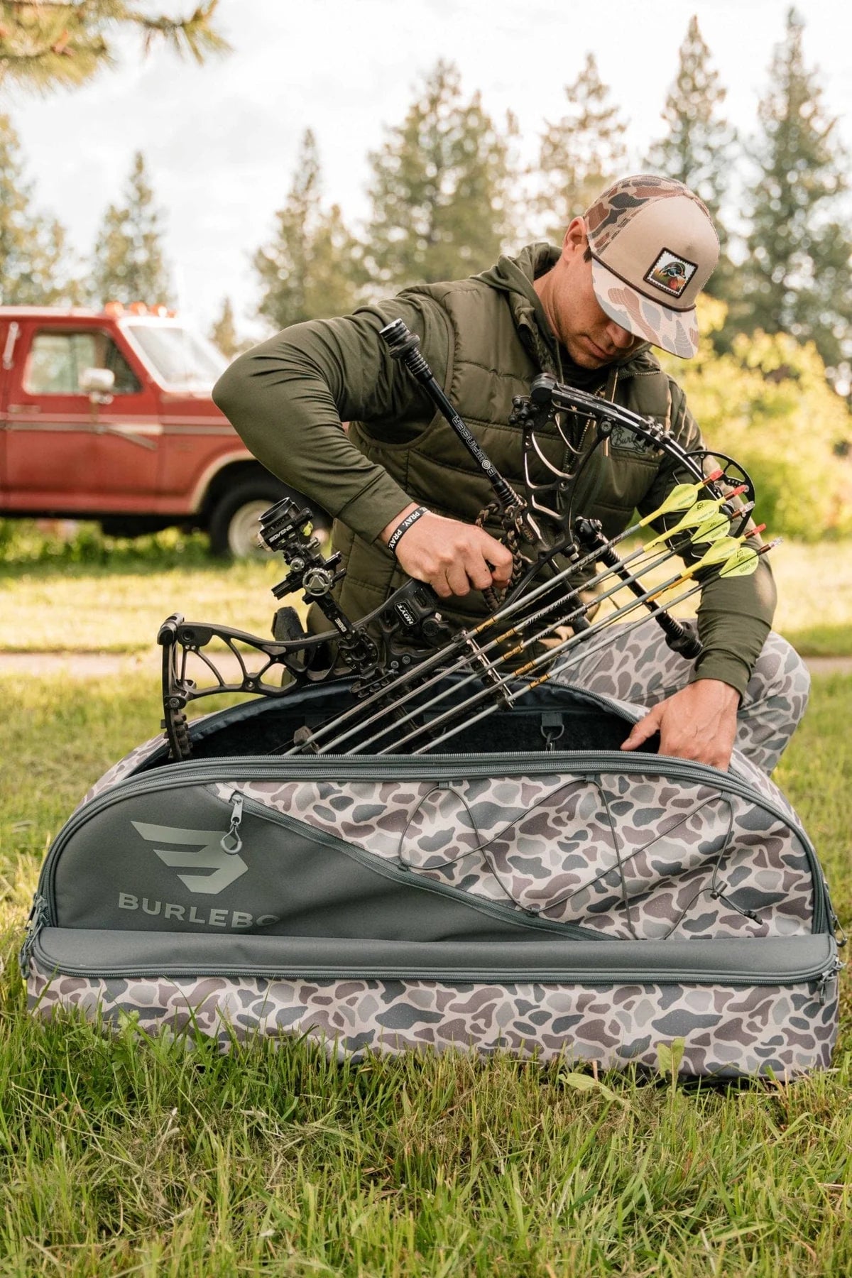 Burlebo Classic Deer Camo Bow Case