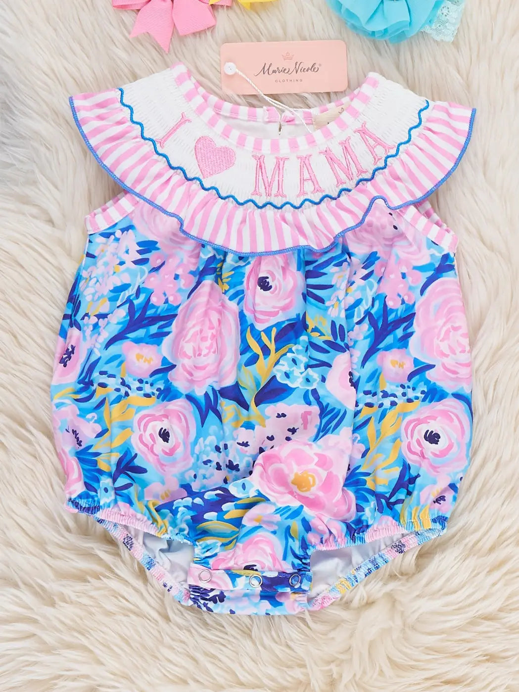 I love Mama Smocked Bubble