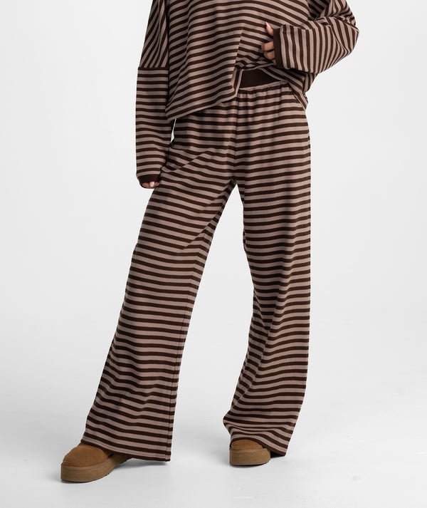 Southern Shirt Co On The Line Pants in Chocolate Bark