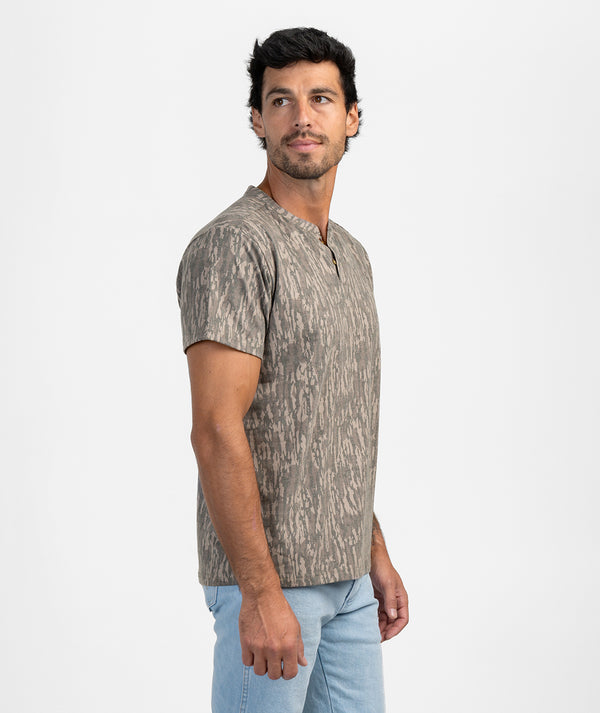 Southern Shirt Co Max Comfort Henley in Tree Bark